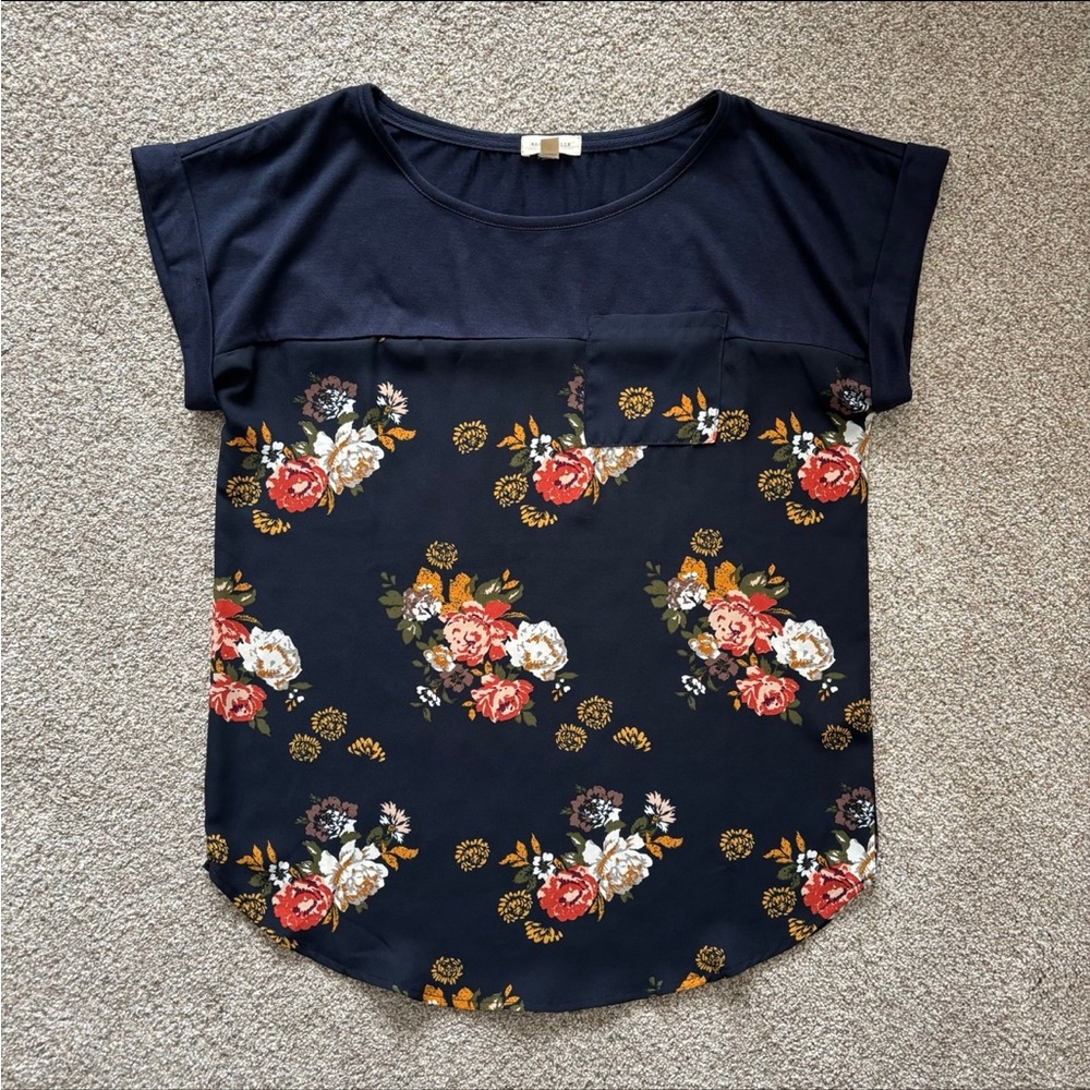 Mason & Belle navy floral top xs like new